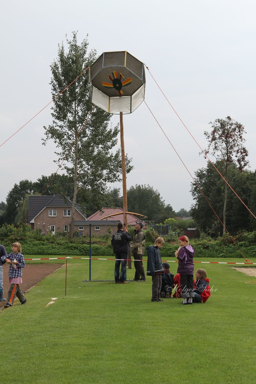 Bild 197 - Vogelschießen 2011